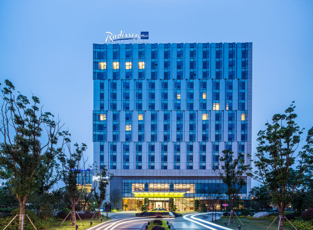 Radisson Blu Shanghai Pudong Jinqiao Hotel Exterior photo